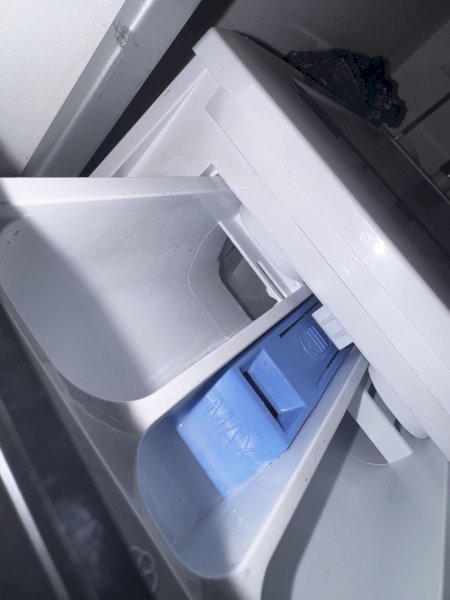 (machine lanc&eacute;e) l'eau ne coule pas dans le compartiment de lessive.